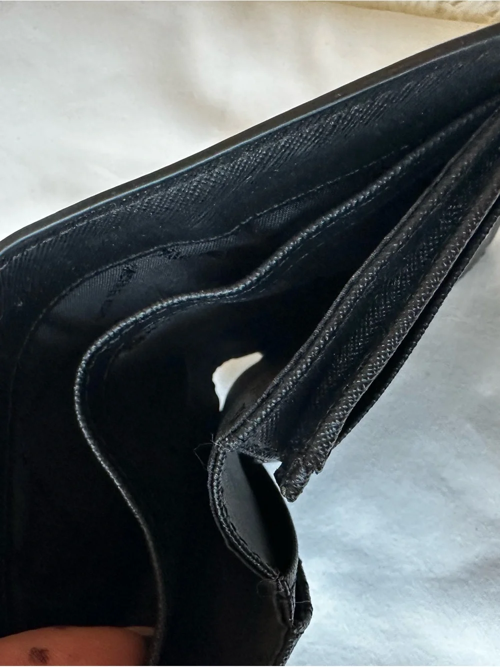 Michael Kors Black Saffiano Leather Compact Wallet Card Holder BiFold Small